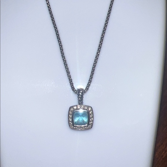 David Yurman Petite Albion Pendant Necklace in Sterling Silver with blue Topaz - Picture 5 of 17